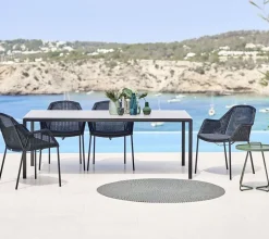 1 Pure table og 8 Breeze 5464 stole