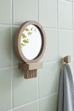 Acorn Hook
