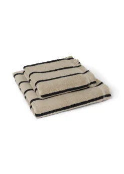 Alee Towel