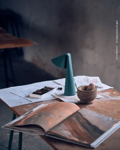 Ami Portable Lamp