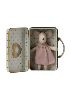 Angel mouse in suitcase, Little sister