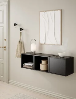 Around Wall Hanger