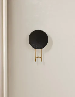 Around Wall Hanger