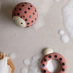 Bath toy