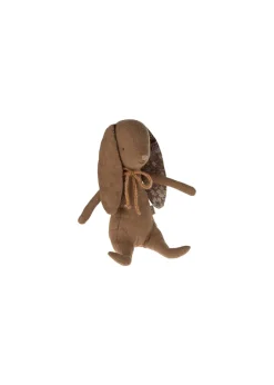 Bunny - magnet in its hands