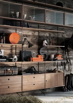 Chest w/ Drawers