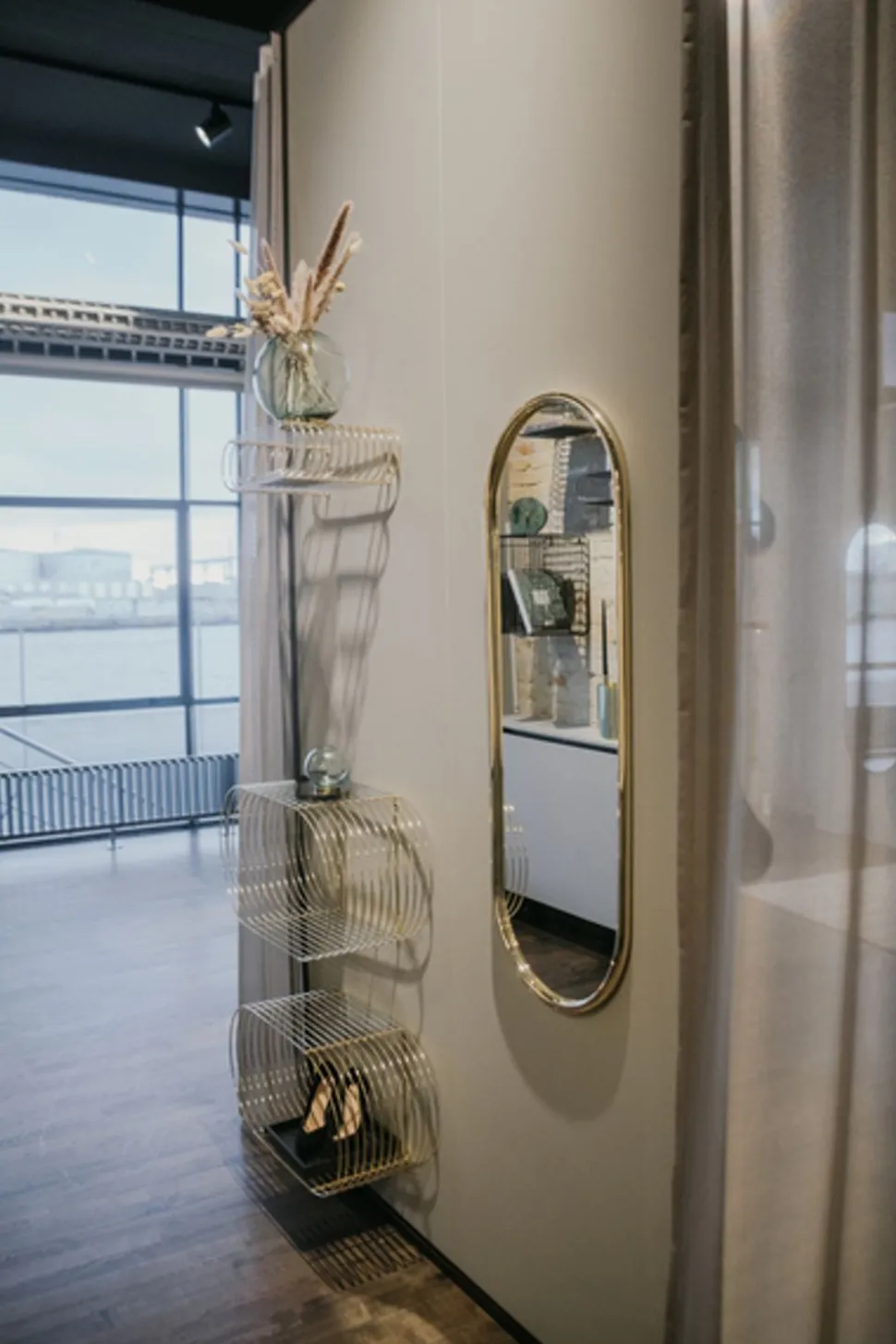 CURVA shelf