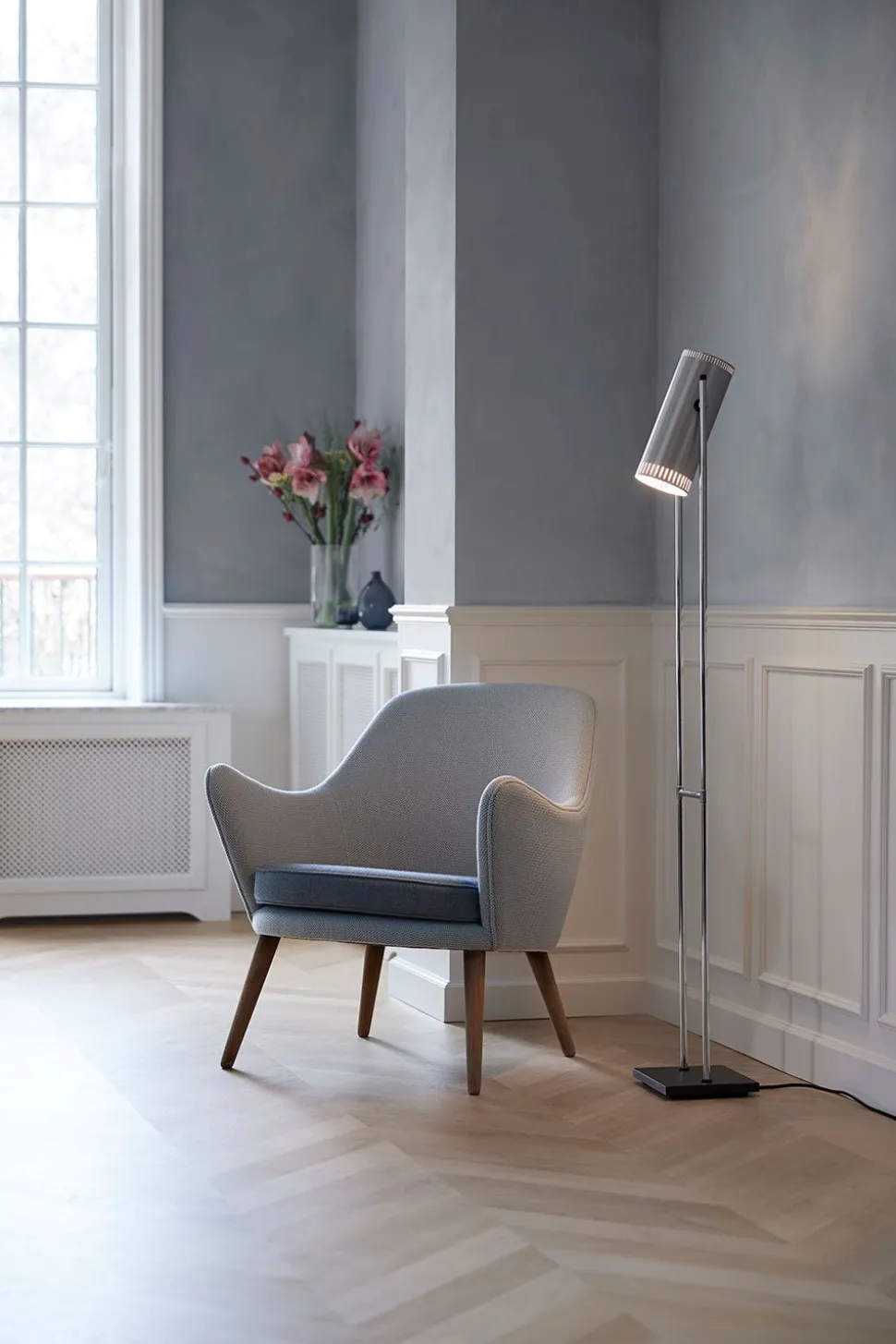 Dwell Chair