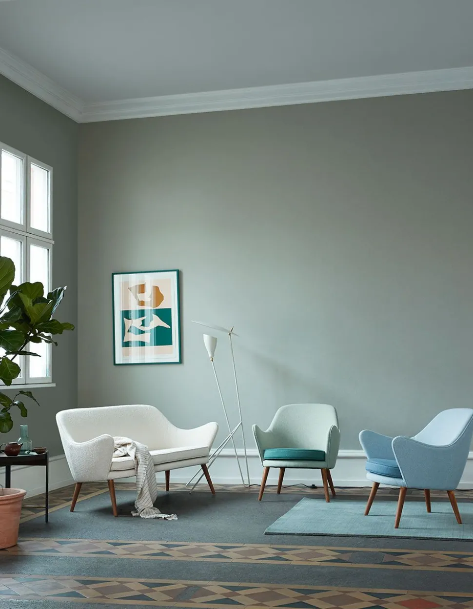 Dwell Chair
