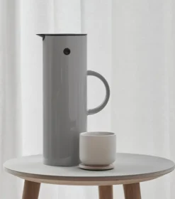 EM77 Vacuum Jug 1 L