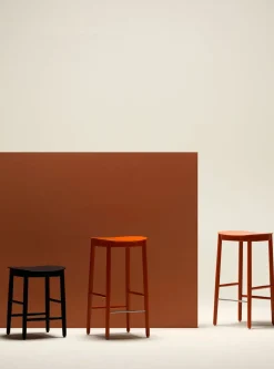 Figurine Stool