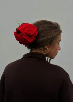 Giant Satin Rose Claw