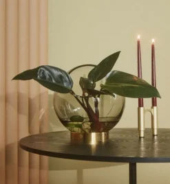 Globe - Round Vase w/Stand