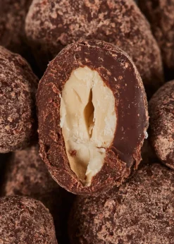 Guayas Almonds