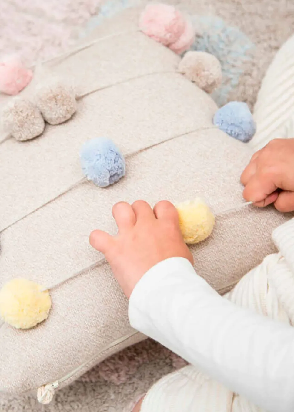 Knitted Cushion