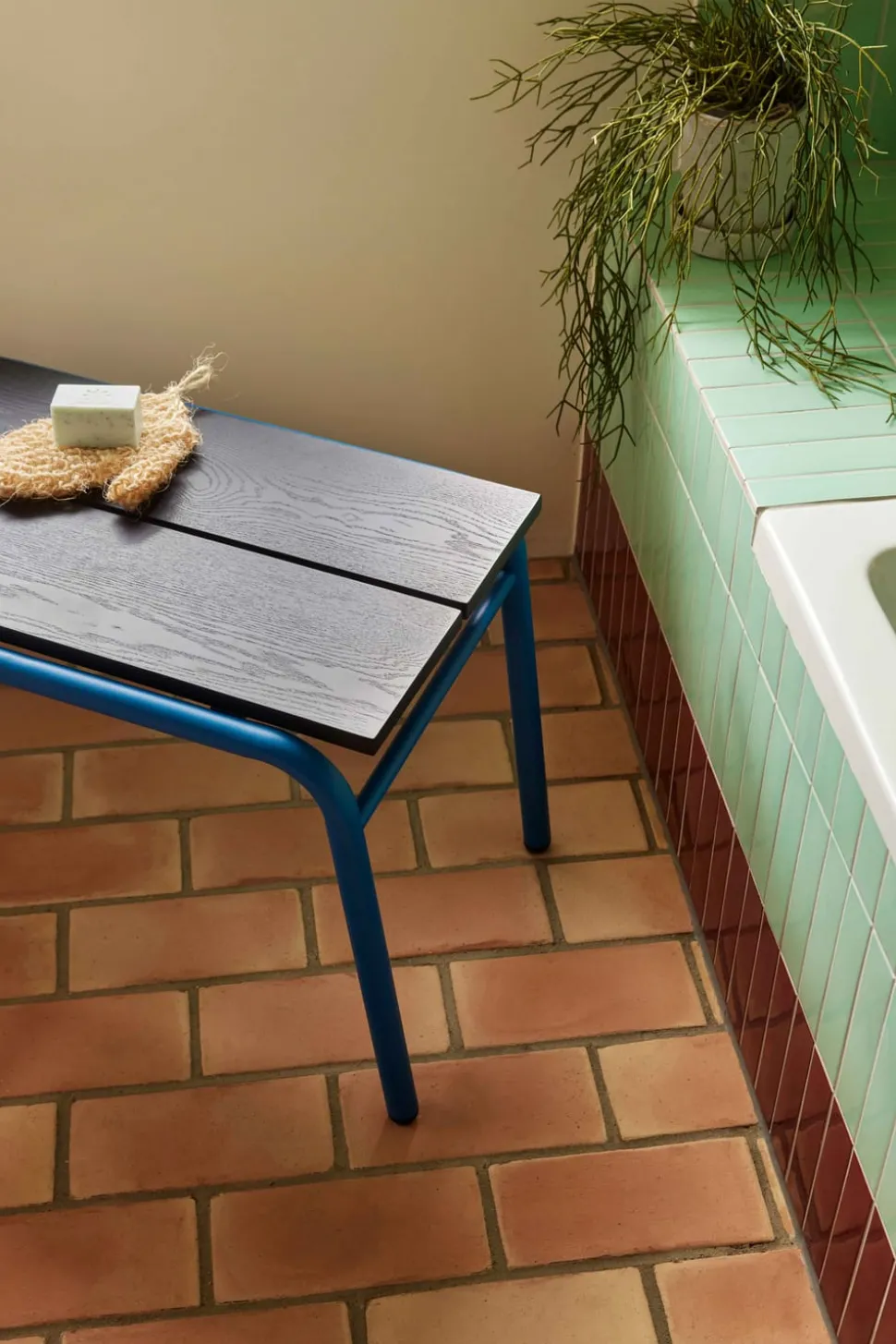 Koi Bench