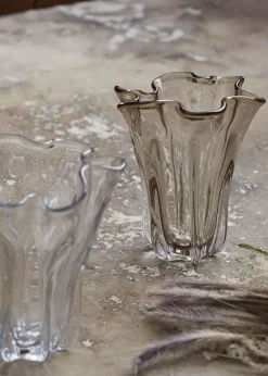 Komnio Vase