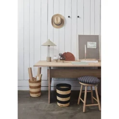Kotai Dining Table