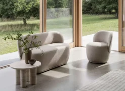 Kuon Swivel Armchair