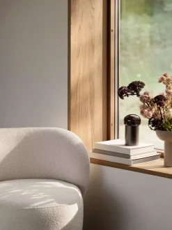 Kuon Swivel Armchair