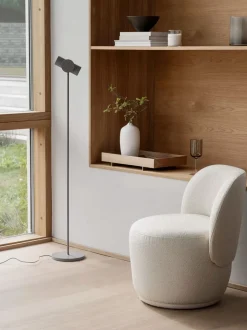 Kuon Swivel Armchair