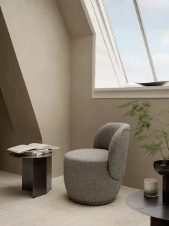 Kuon Swivel Armchair