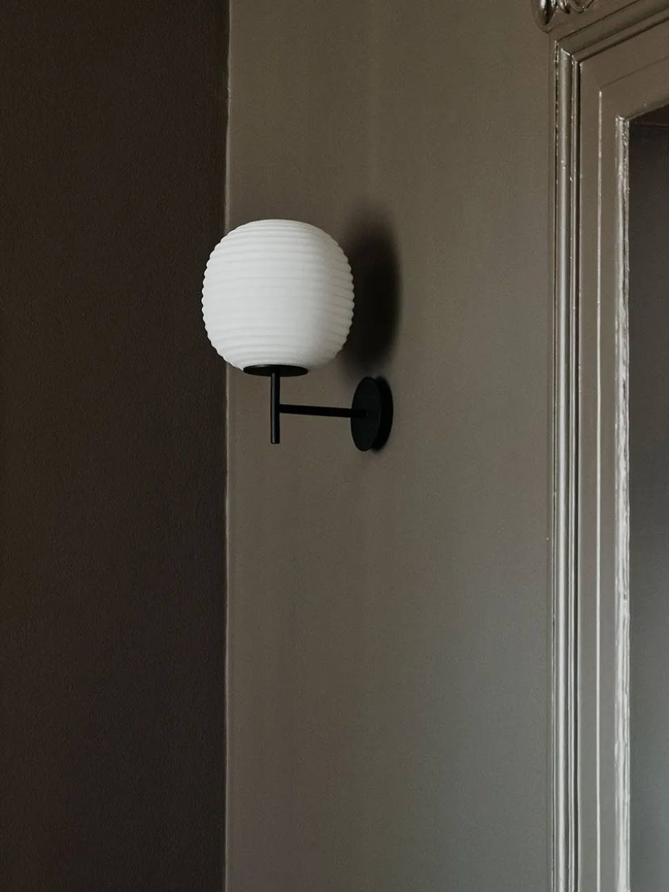 Lantern Wall Lamp