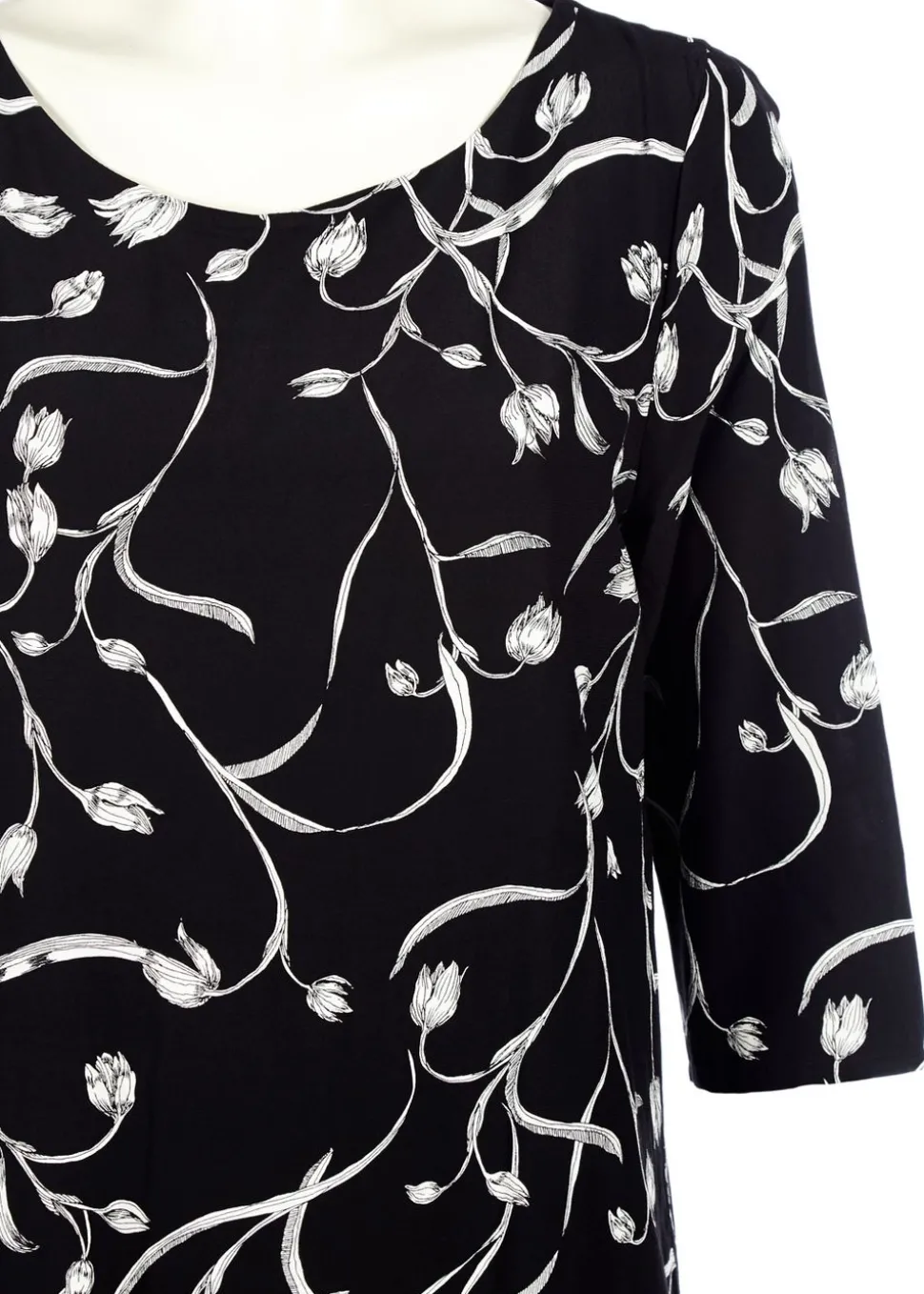 Lilica Dress
