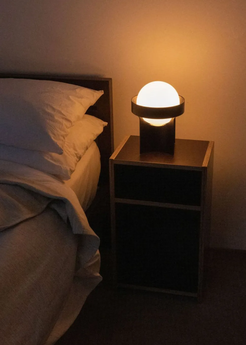 Loop Table Lamp + Sphere IV