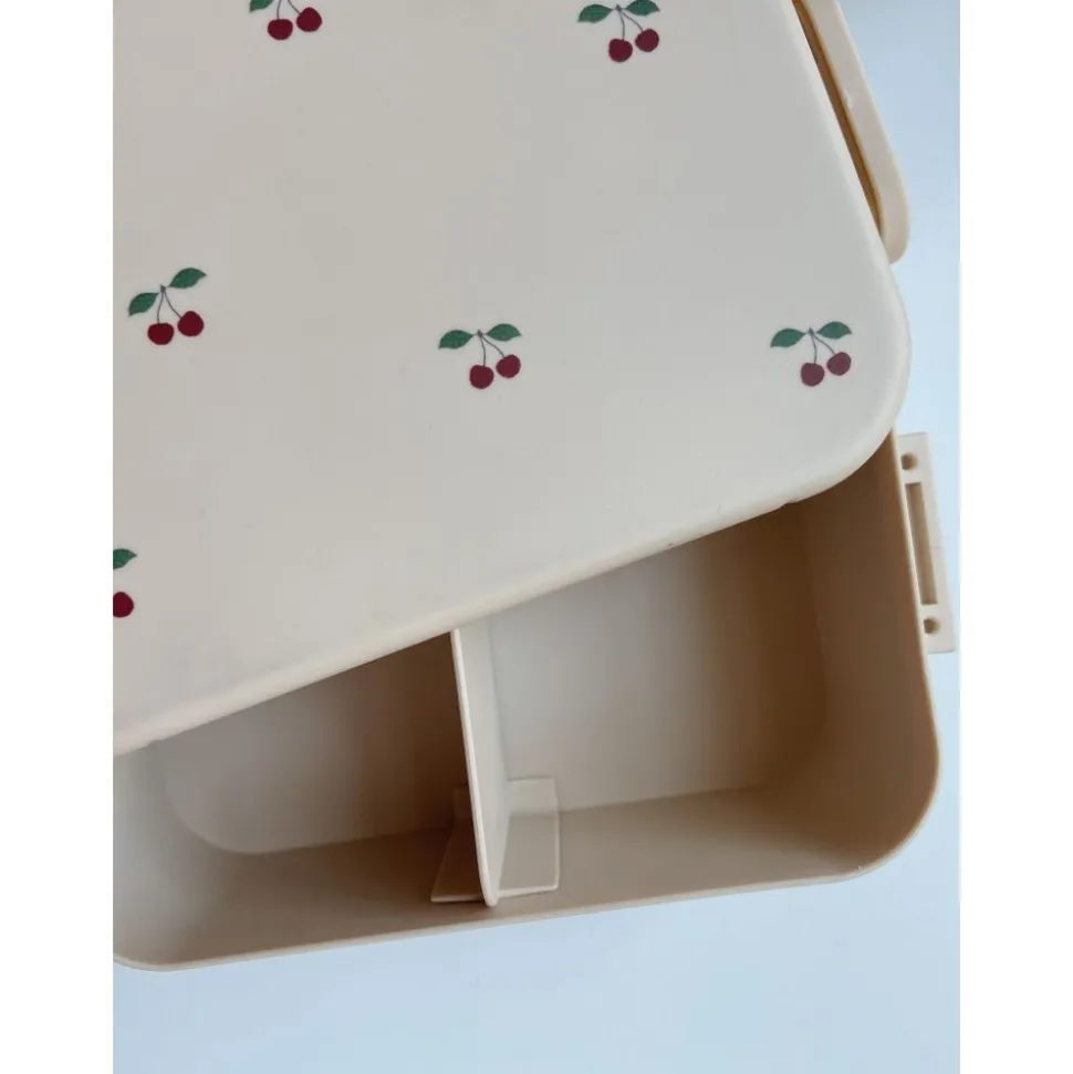 LUNCH BOX