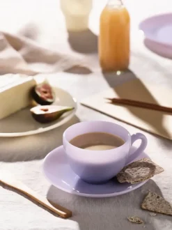 Milk Cup W. Saucer