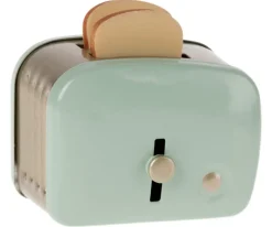 Miniature Toaster With Bread