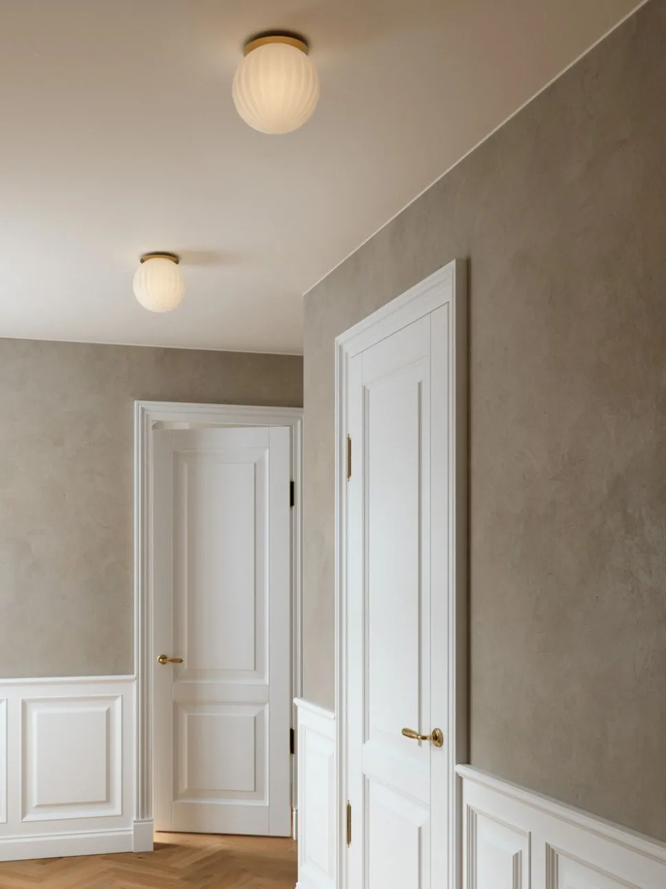 Modeco Wall / ceiling
