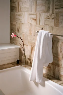 Mono Bath Sheet