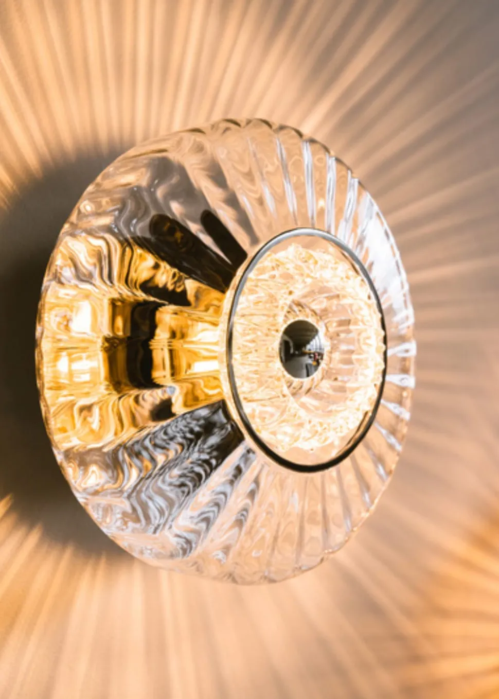 New Wave Optic Lamp