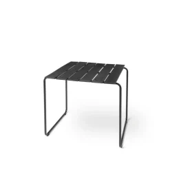 Ocean Table av Nanna Ditzel
