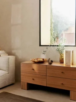 Oeste Table Lamp