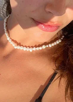 Perlie Creme Necklace