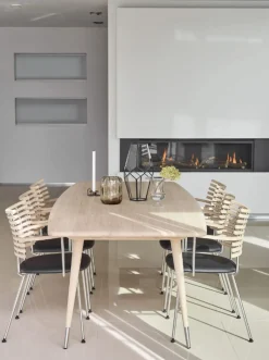 Point Table / GM 9920 by Nissen & Gehl