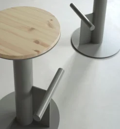 Pole Barstool 65 Cm