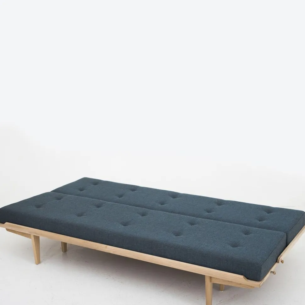 PV Daybed