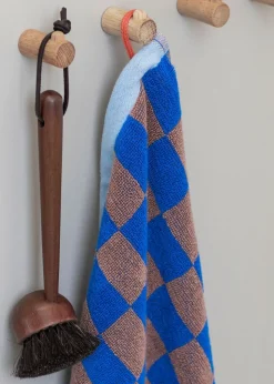 RETRO Bath Towel