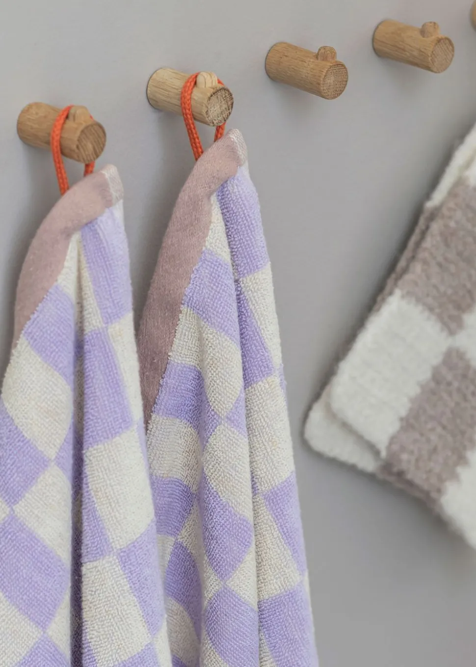 RETRO Hand Towel