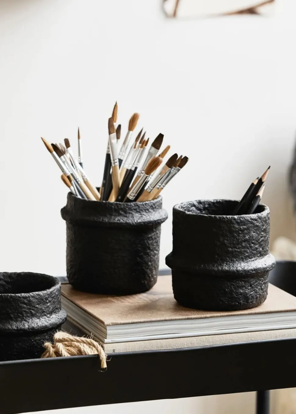 Rote cement pot