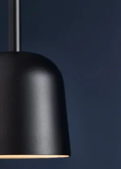 Satellite lamp