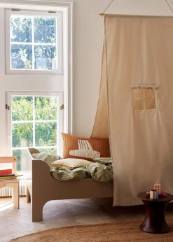 Settle Bed Canopy
