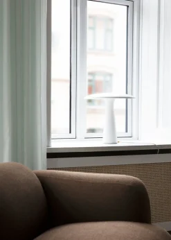 Shelter table lamp