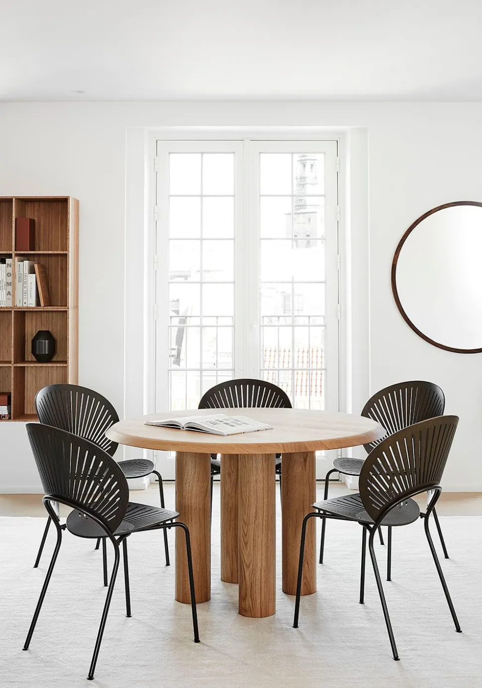 Silhouette Mirror 8320 by OEO Studio