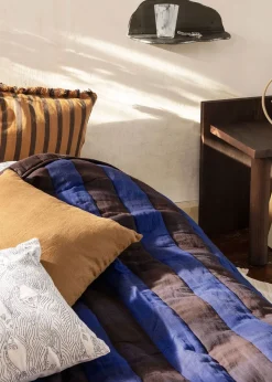 Stream Cushion