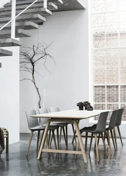 T1 - Extension Table in Solid Wood
